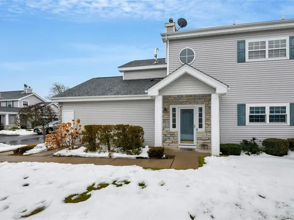 548 Highland Court, Moriches, NY 11955