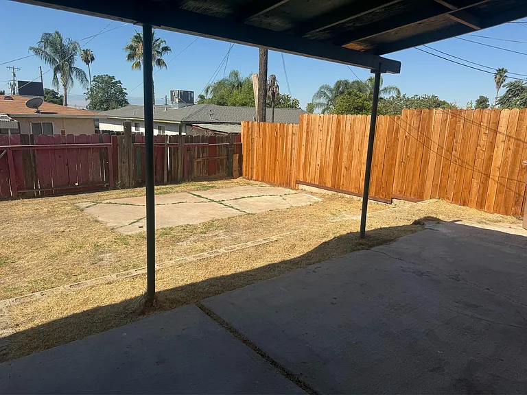 3213 Center St — Photo 6
