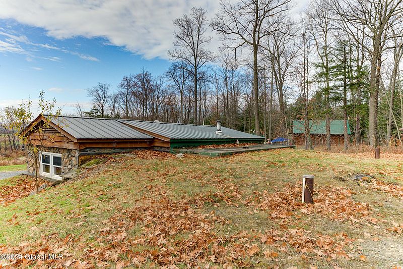5th image of 485 Crosby Road