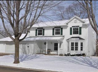 710 Oakwood, Johnson Creek, WI 53038