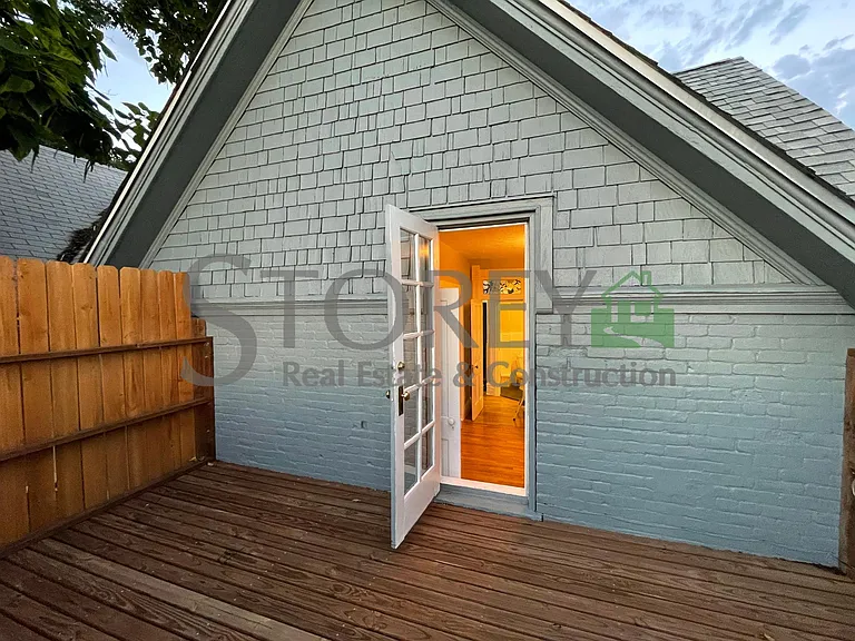 Deck on second level