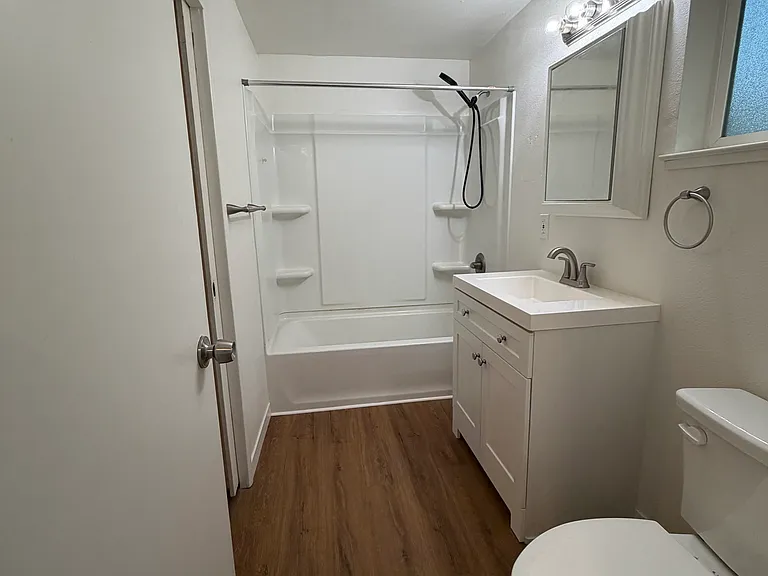 1230 Ivy St #2 — Photo 12
