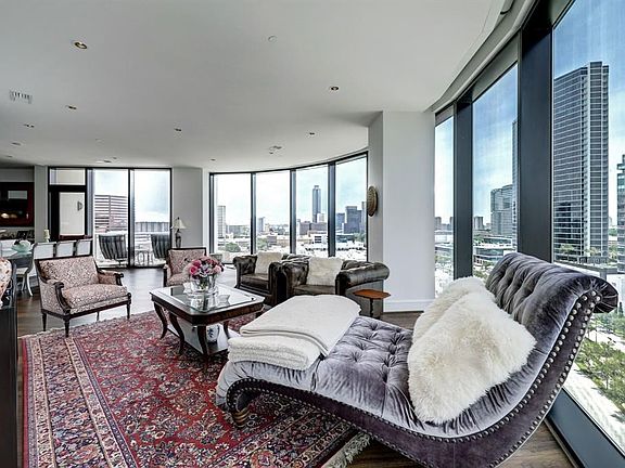 2nd image of 1409 Post Oak Blvd