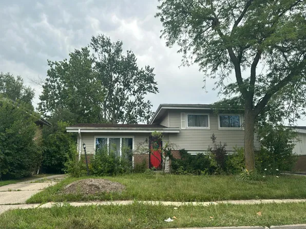 223 Berry St, Park Forest, IL 60466