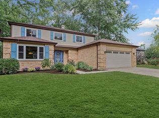 1602 Nightengale Cir, Lindenhurst, IL 60046
