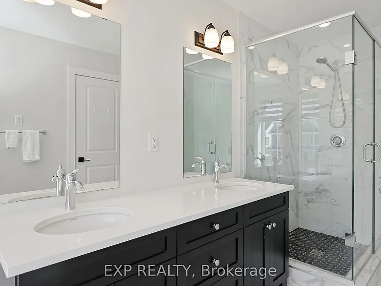 142 Sycamore St — Photo 42