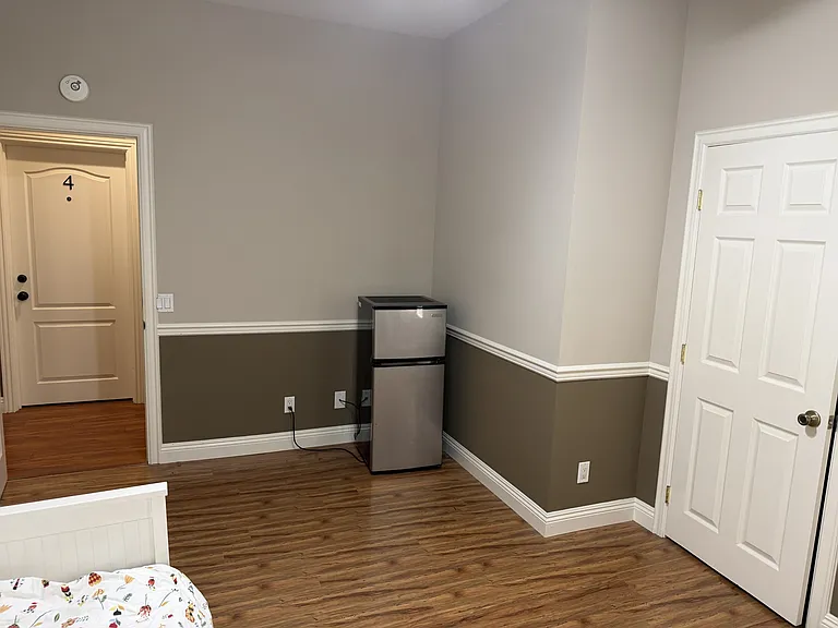 165 Chestnut St #3 — Photo 3