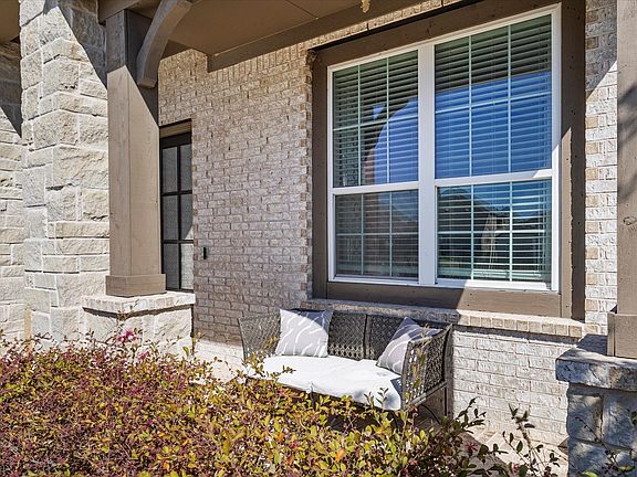 3rd image of 3309 Firethorn Dr