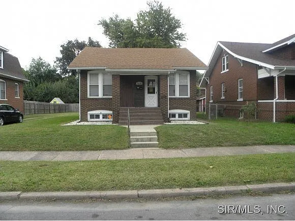 2410 Cleveland Blvd photo 1