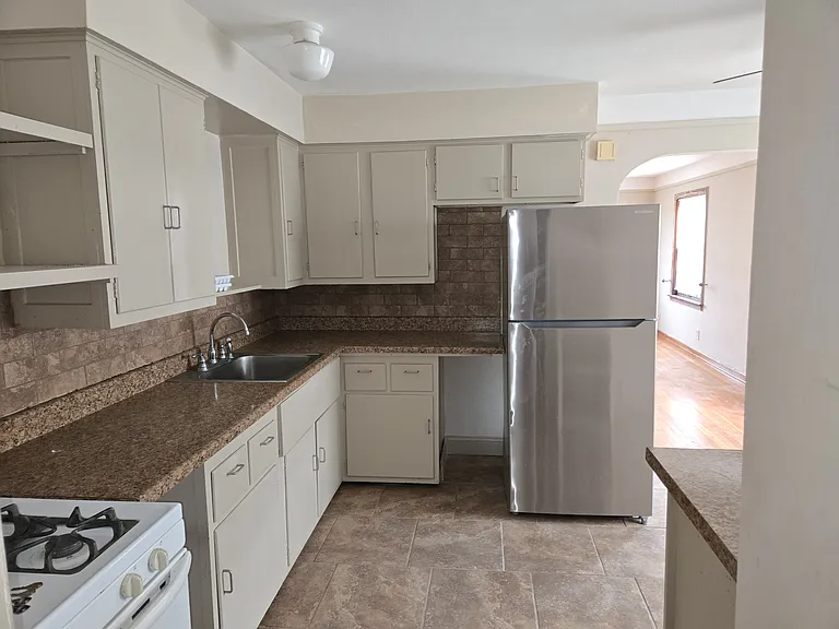 1412 Glenbeck Ave #4 — Photo 5