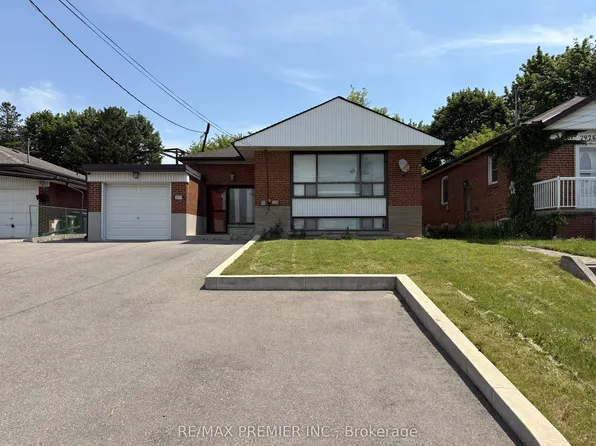 2979 Weston Rd, Toronto, ON M9M 2T1
