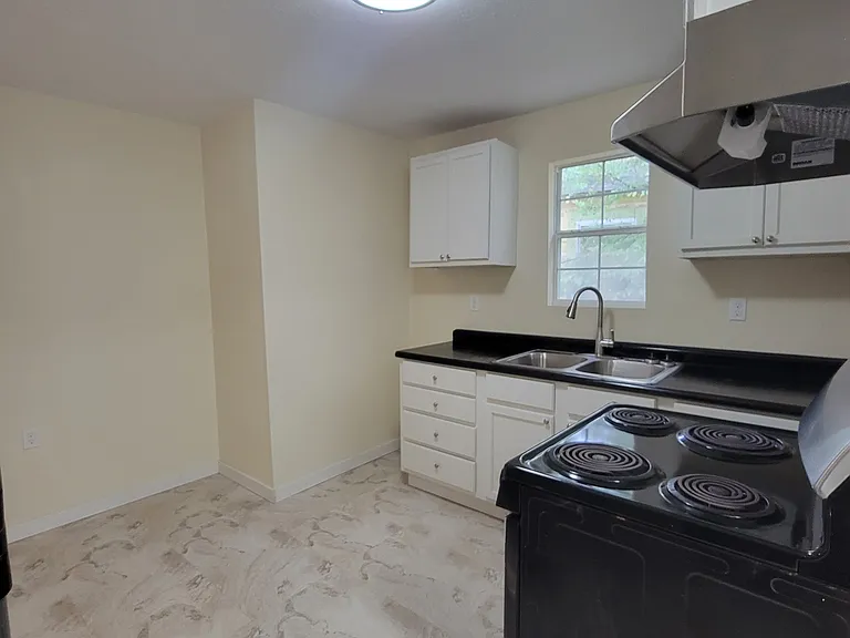 1808 N Tenneha Ave — Photo 4