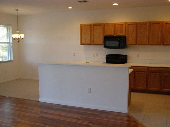 4th image of 7534 SW Herrington Ln Unit 92