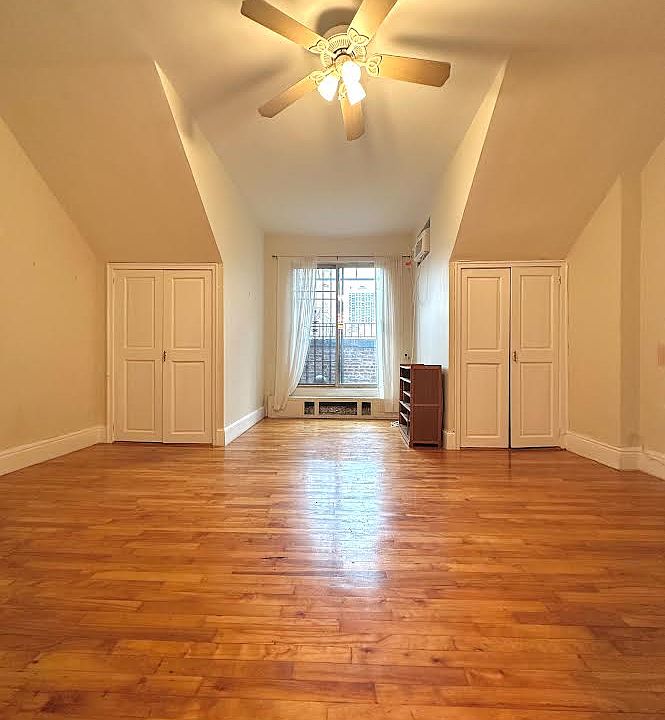 1st image of 114 W 87th St APT 4