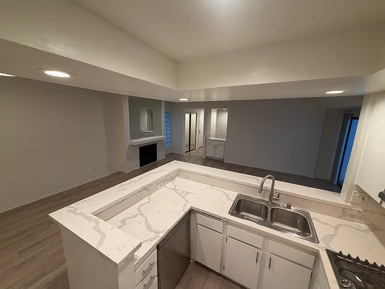 13112 Valleyheart Dr — Photo 14