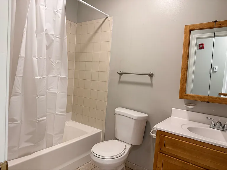 588-612 E Main St #598-D — Photo 6