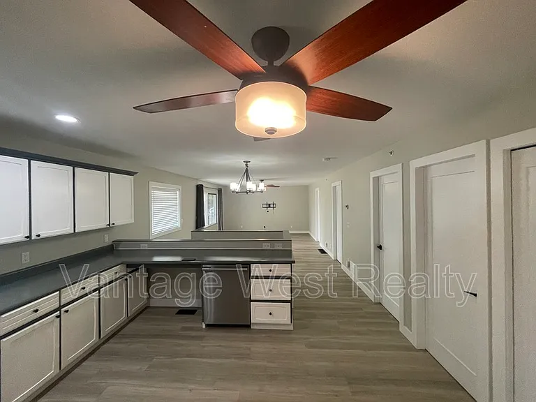 3906 Dryden Rd — Photo 15
