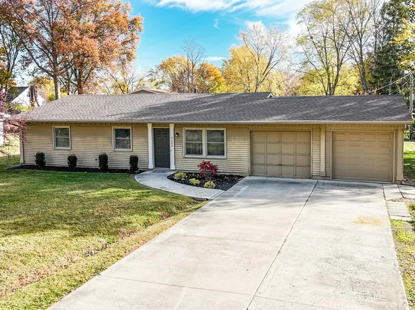 5306 Sandalwood Dr, Fort Wayne, IN 46835