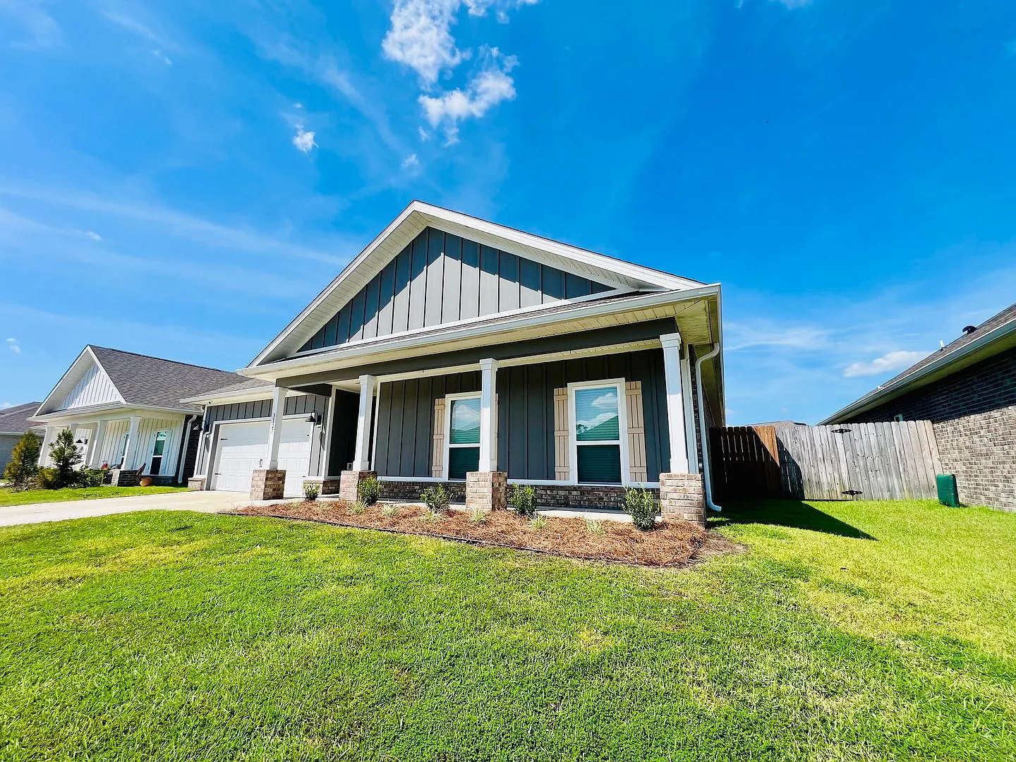 4 Bedroom Luxury Rental in Quiet Southport Neighborhood — Photo 3