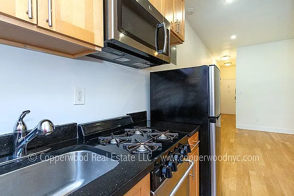 Rented by Copperwood Real Estate | media 9