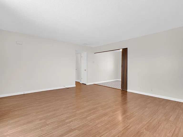 945 Kearney St #12 — Photo 9