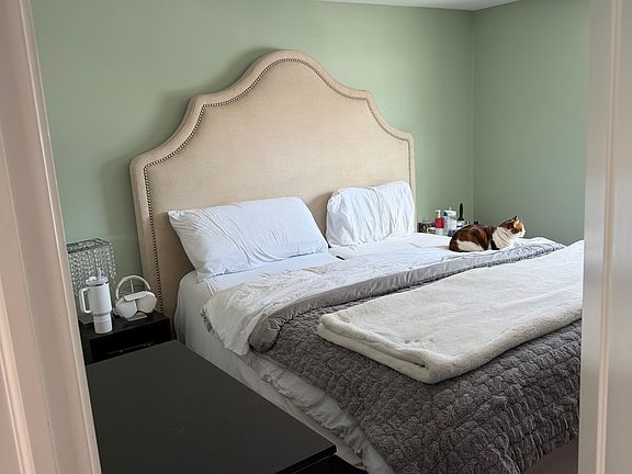 4th image of 10-12 Linwood Ave #10