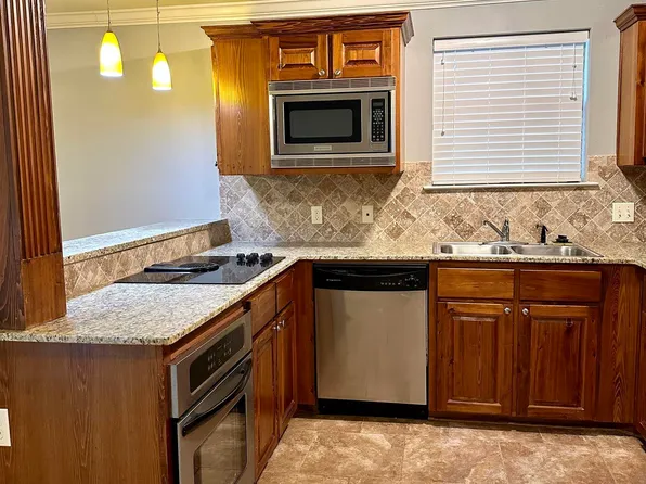 1290 Park Blvd APT 108, Baton Rouge, LA 70806