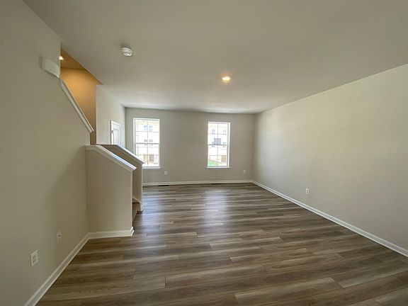 2nd image of 37 Canning Rd