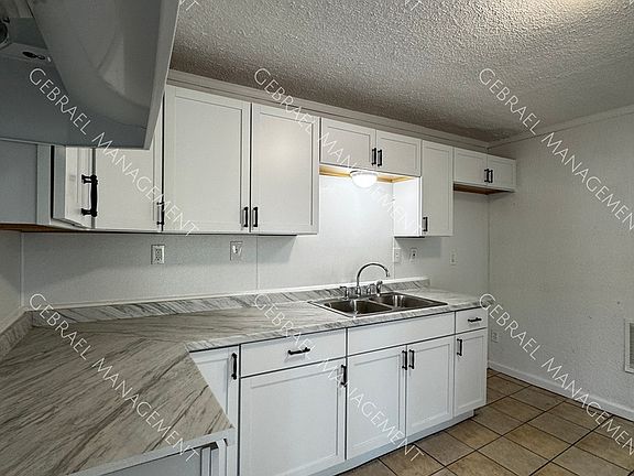 2nd image of 1097 E Schumacher St
