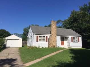 3034 Gizmo Ln, Minnetonka, MN 55305