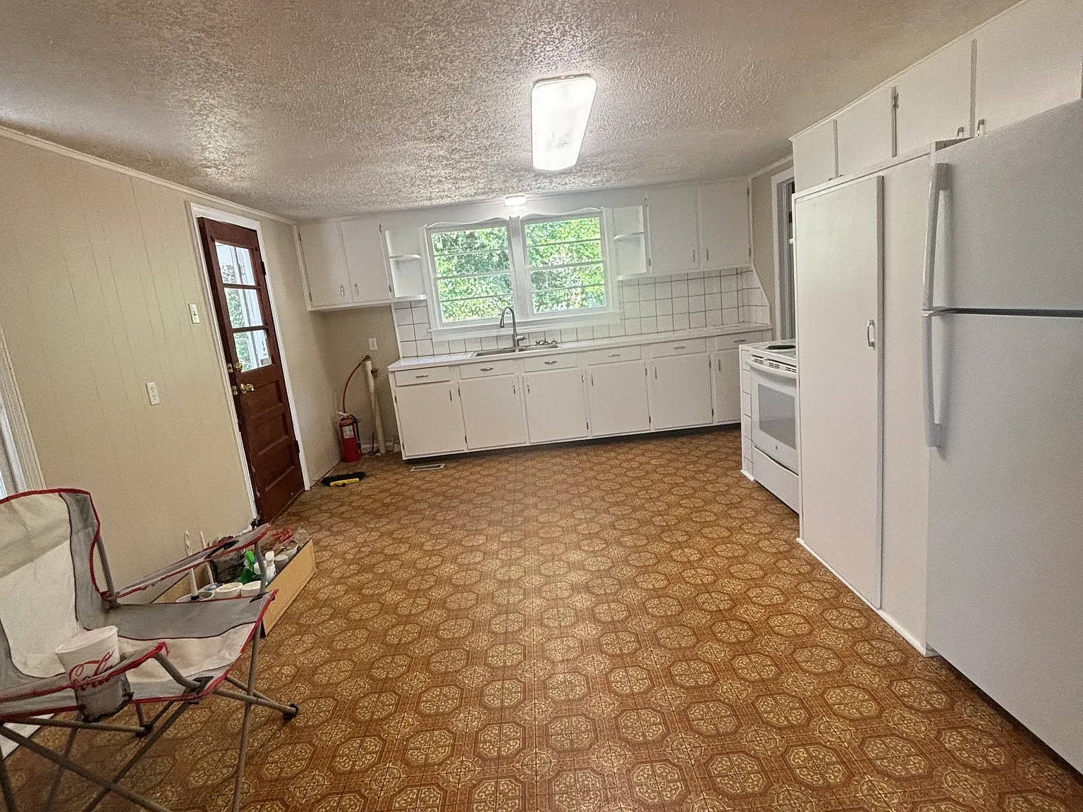 2 bed, 900 sqft, $950 — Photo 3