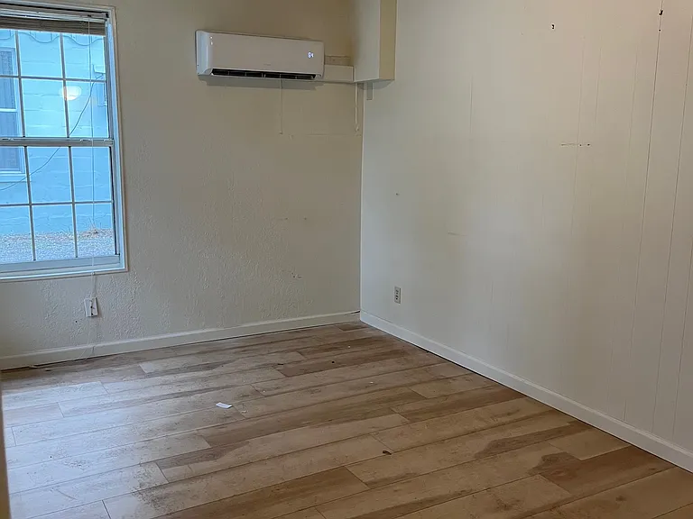 60 Yacht Club Dr NE #10 — Photo 4