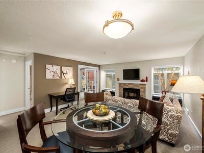 15824 NE Leary Way #5-301, Redmond, WA, 98052