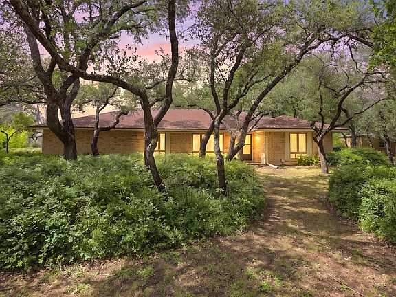4th image of 3724 Coronado Ct