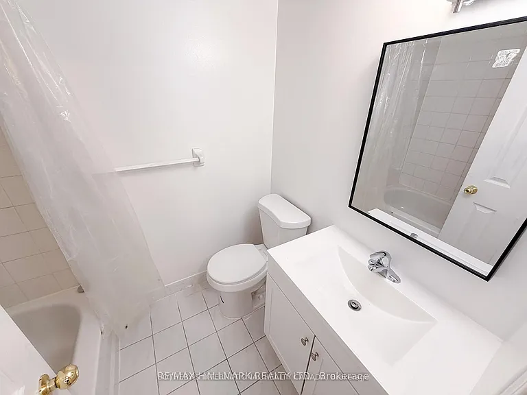 338 Demaine Cres — Photo 12