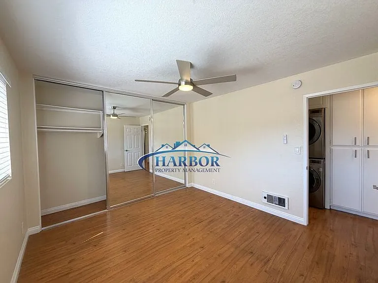 1166 W 22nd St #2 — Photo 17