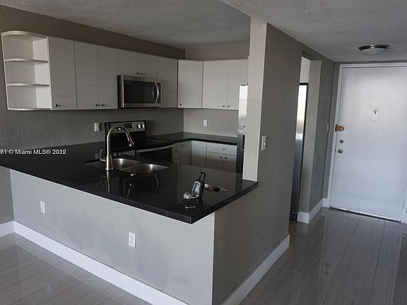 3rd image of 1200 NE Miami Gardens Dr APT 1012W