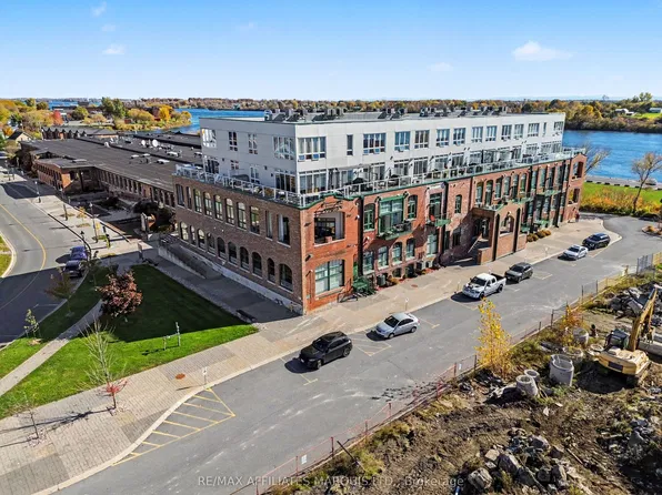 703 Cotton Mill St #307, Cornwall, ON K6H 0E7
