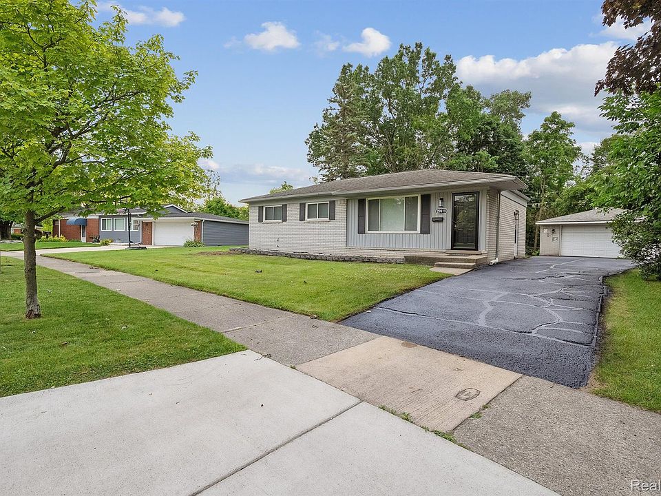 1st image of 29919 S Stockton Dr