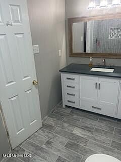 4th image of 5890 Garden Walk E