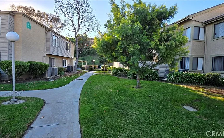 4 Country Mile Rd — Photo 10