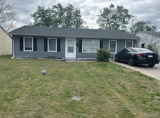 712 Saint Paul Dr, Cahokia, IL 62206