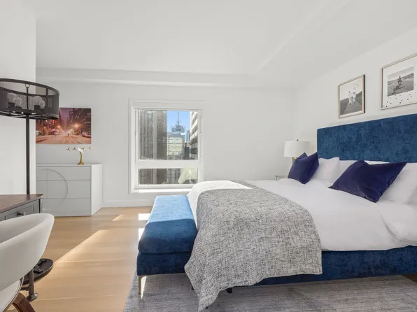 135 West 52nd Street image 19 of 23