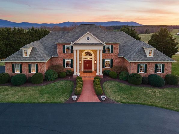 273 Bel Grene Dr, Fishersville, VA 22939