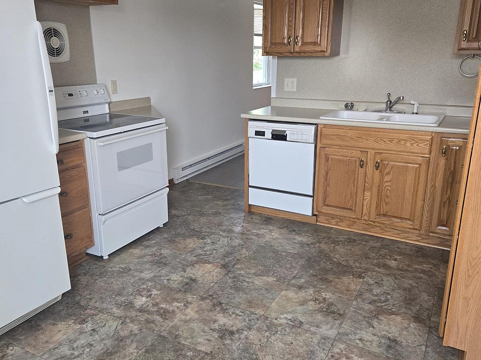 Clean kitchen