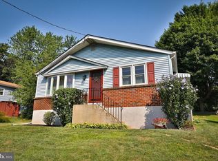 1414 Fitzwatertown Rd, Willow Grove, PA 19090