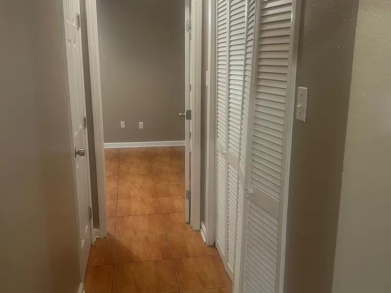 4632 Viola St — Photo 10