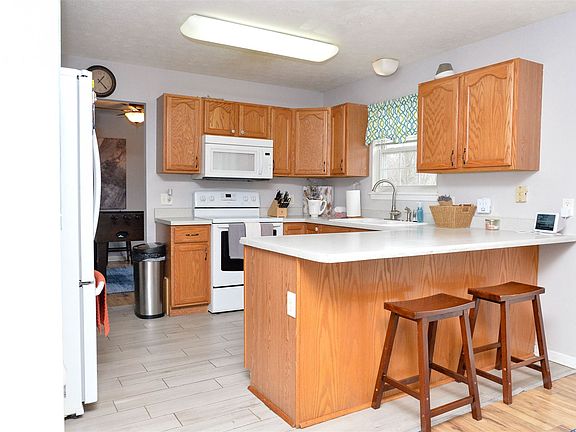 4th image of 4970 N White River Dr