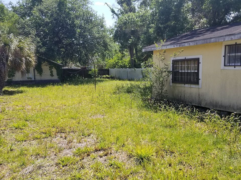 2nd image of 3917 N Lynn Ave