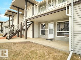 9345 172nd St NW, Edmonton, AB